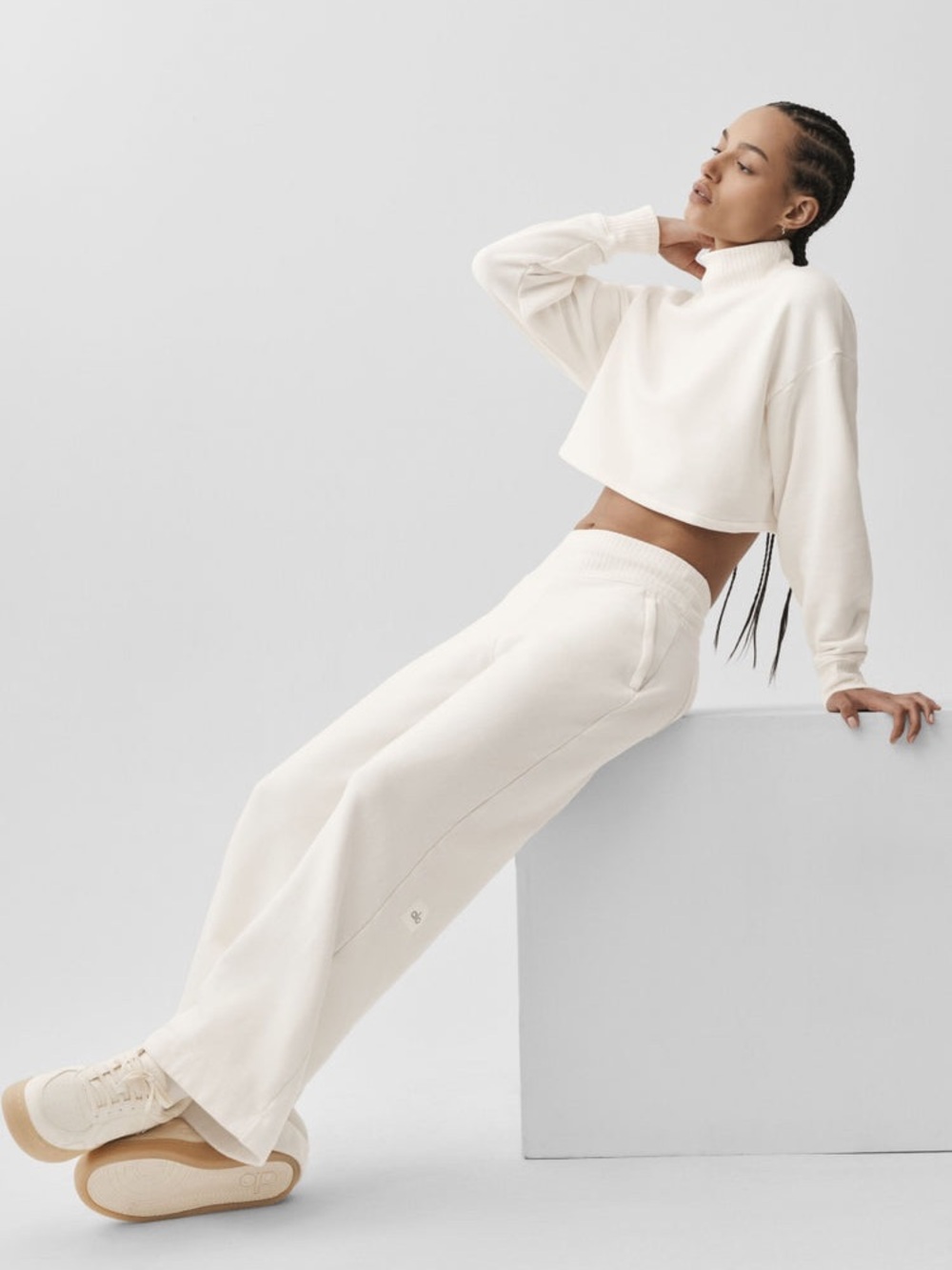 Alo Yoga Serenity sweatsuit size M